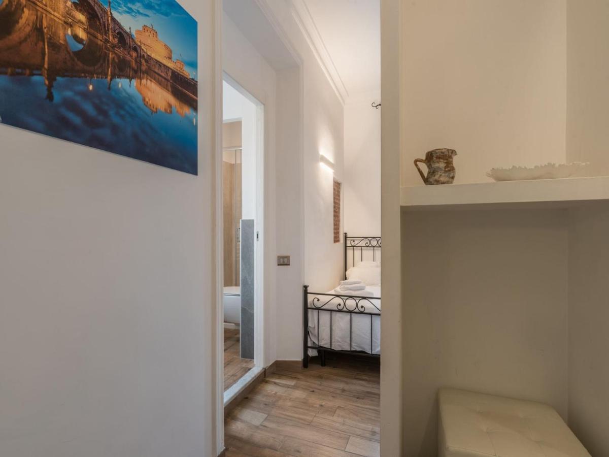 The Best Rent - Elegant Three-Bedroom Apartment A Few Steps From Fontana Di Trevi Roma Exterior foto
