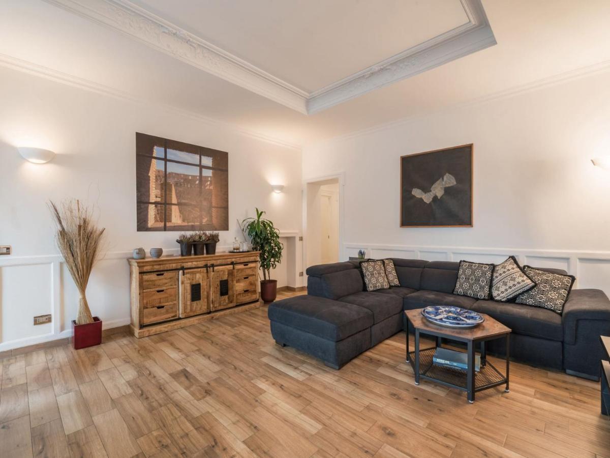 The Best Rent - Elegant Three-Bedroom Apartment A Few Steps From Fontana Di Trevi Roma Exterior foto
