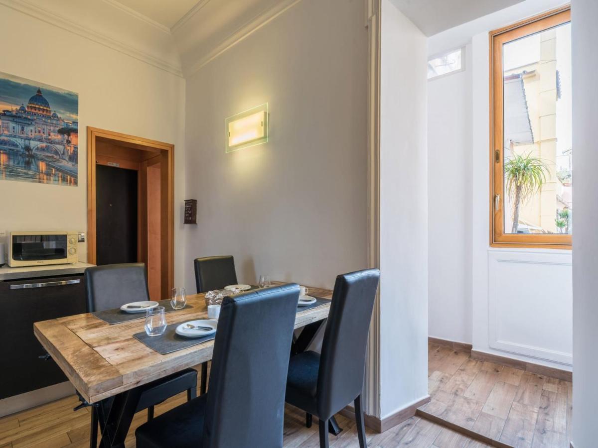 The Best Rent - Elegant Three-Bedroom Apartment A Few Steps From Fontana Di Trevi Roma Exterior foto